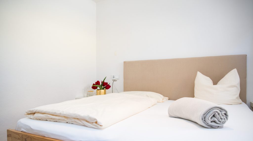 Schönes Zimmer mit Balkon